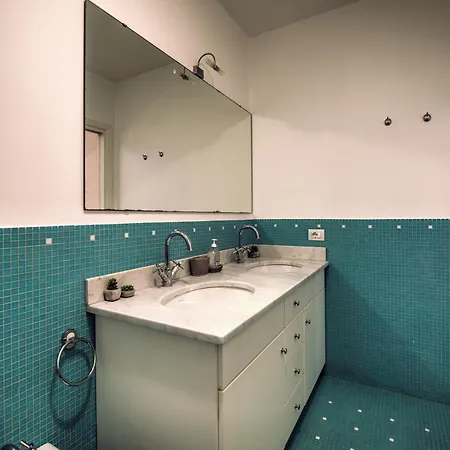 Lucia Riviera Dei Fiori Pool - Happy *