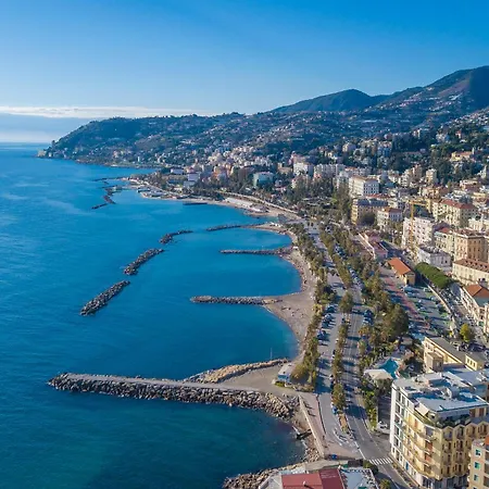 Villa Lucia Riviera Dei Fiori, Sea-View And Pool *