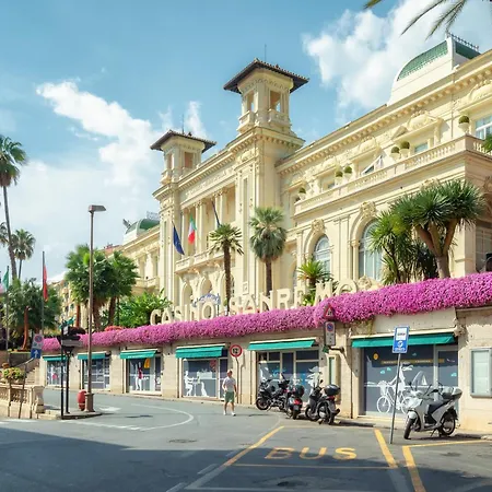 Lucia Riviera Dei Fiori Pool - Happy Βίλα *