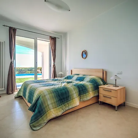 Вилла Lucia Riviera Dei Fiori Pool - Happy Санремо