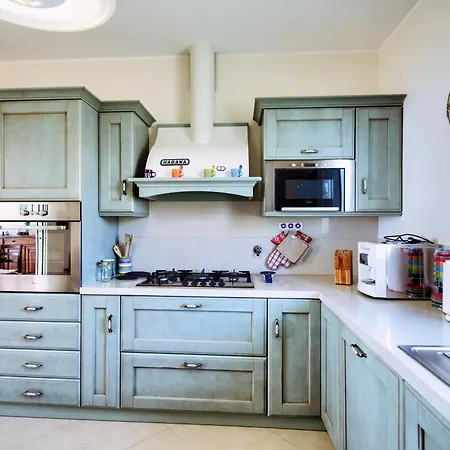 Lucia Riviera Dei Fiori Pool - Happy Санремо