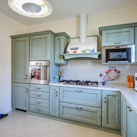 Βίλα Lucia Riviera Dei Fiori Pool - Happy