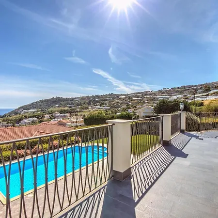 Lucia Riviera Dei Fiori Pool - Happy Βίλα *