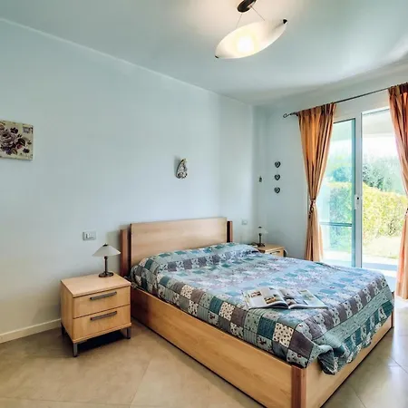 Lucia Riviera Dei Fiori Pool - Happy Villa *