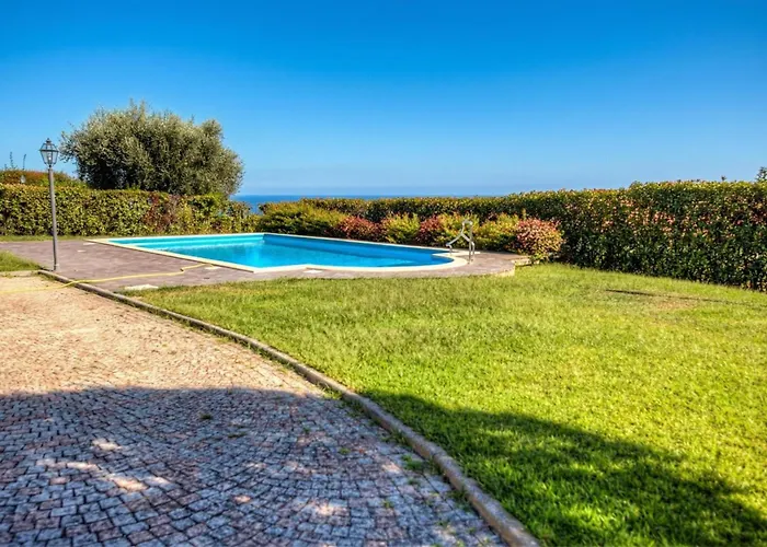 Lucia Riviera Dei Fiori Pool - Happy *